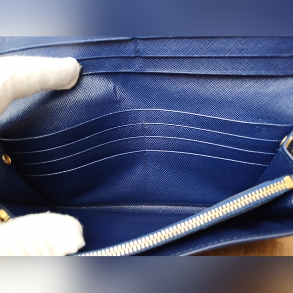 Authentic Prada Navy Saffiano Continental Wallet on Chain - Picture 7 of 9